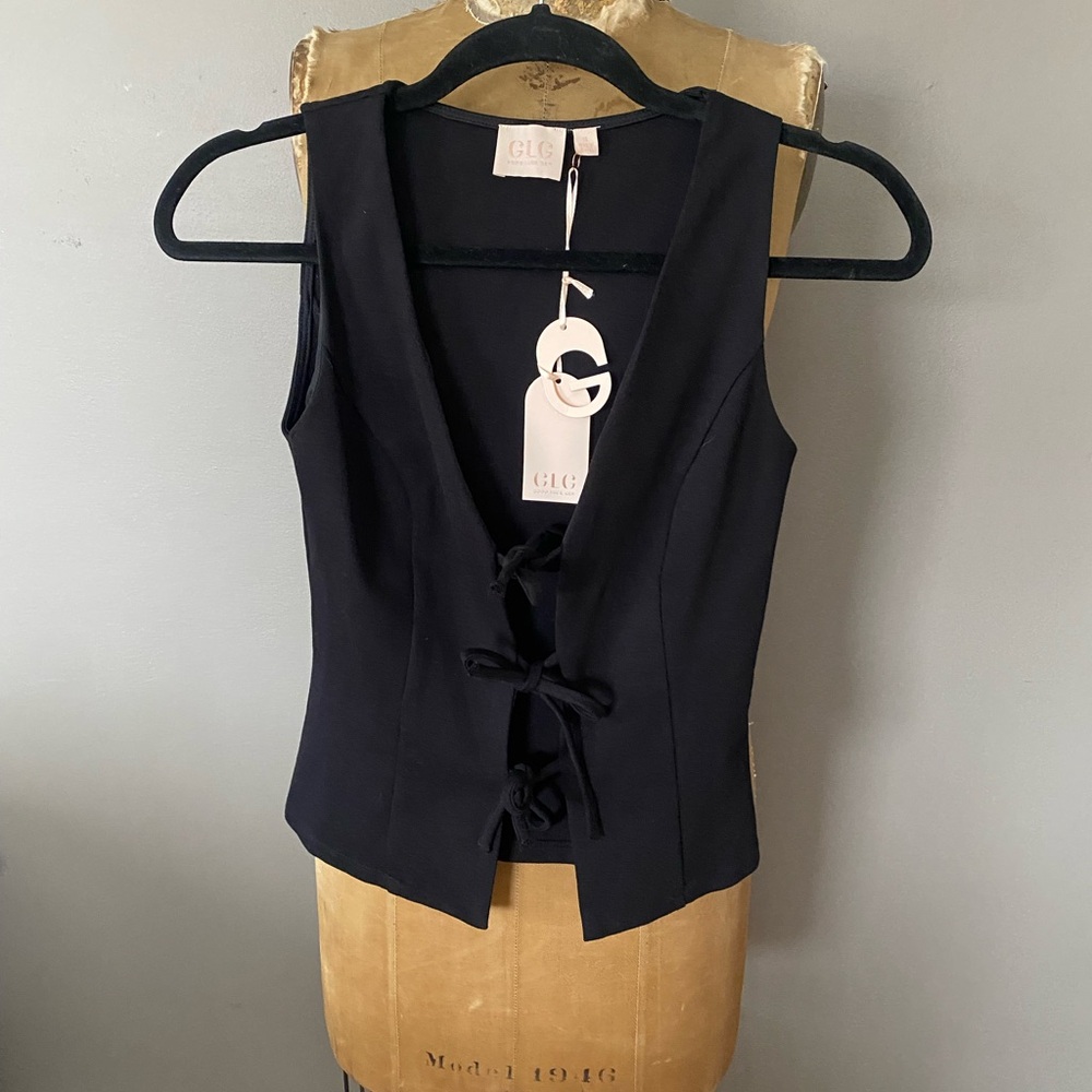 Black Tie Front Knit Vest Top Good Luck Gem NWT Women’s Small